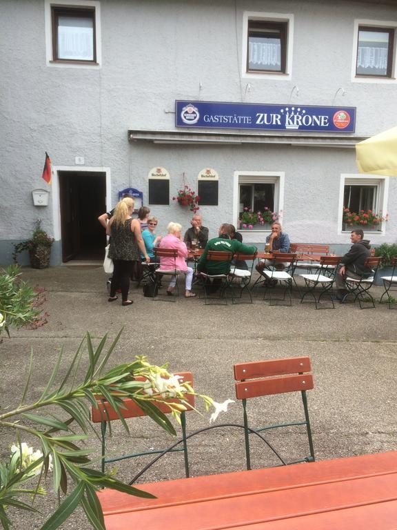 Zur Krone Wolfsegg Buitenkant foto