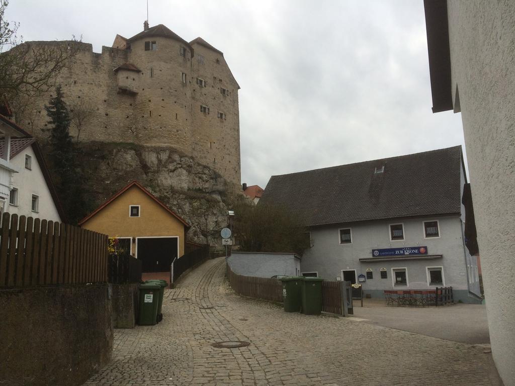 Zur Krone Wolfsegg Buitenkant foto