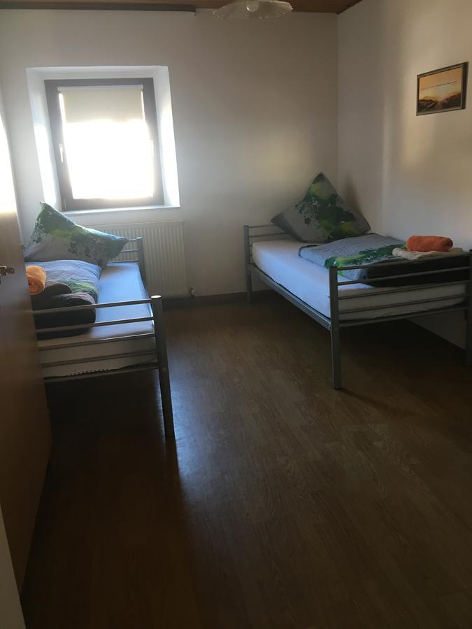 Zur Krone Wolfsegg Buitenkant foto