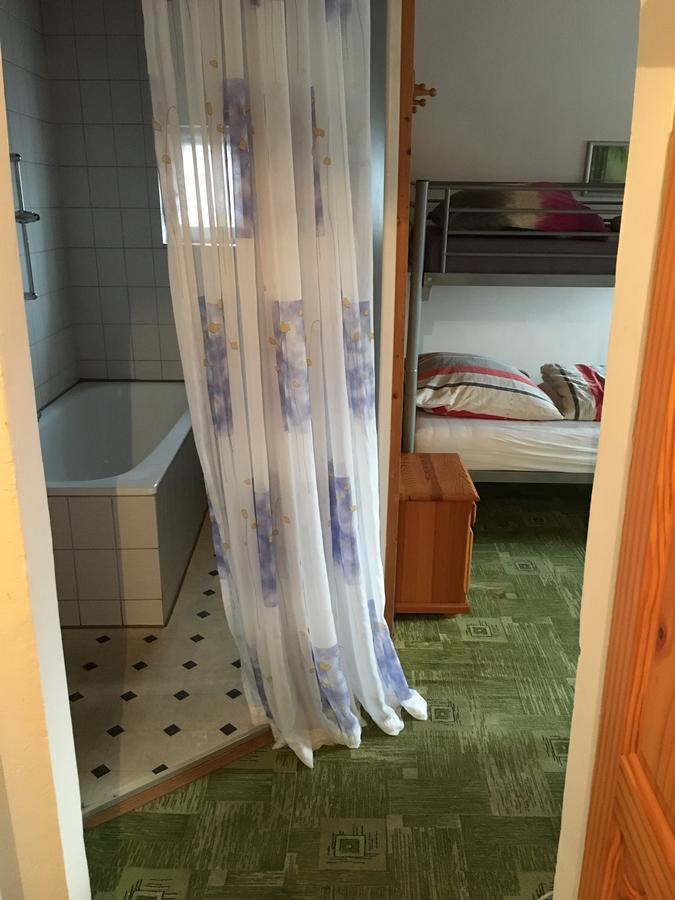Zur Krone Wolfsegg Buitenkant foto