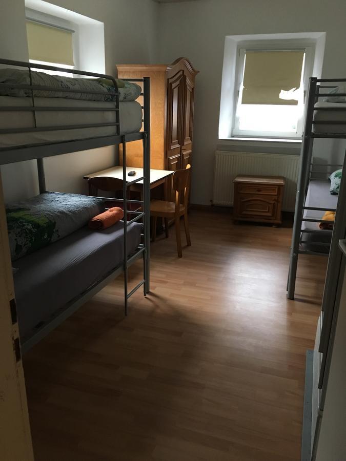 Zur Krone Wolfsegg Buitenkant foto